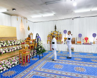 เชิญพวงมาลาไปวางที่หน้าหีบศพ พระราชมงคลวชิราภรณ์ (ประพันธ์ ส ... พารามิเตอร์รูปภาพ 3