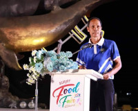 รองผู้ว่าฯ สุราษฎร์ธานี เปิดงาน Surat Food fair 2024 รวมร้าน ... พารามิเตอร์รูปภาพ 8