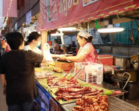 รองผู้ว่าฯ สุราษฎร์ธานี เปิดงาน Surat Food fair 2024 รวมร้าน ... พารามิเตอร์รูปภาพ 23