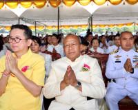 ผู้ว่าฯ สุราษฎร์ธานีนำพุทธศาสนิกชนทุกหมู่เหล่า ร่วมพิธีหล่อพ ... พารามิเตอร์รูปภาพ 4