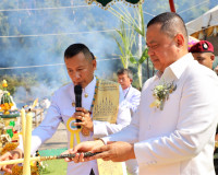 ผู้ว่าฯ สุราษฎร์ธานีนำพุทธศาสนิกชนทุกหมู่เหล่า ร่วมพิธีหล่อพ ... พารามิเตอร์รูปภาพ 12