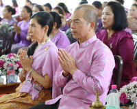 จังหวัดสุราษฎร์ธานีจัดพิธีทอดผ้าป่าสมทบกองทุนพัฒนาเด็กชนบทใน ... พารามิเตอร์รูปภาพ 7