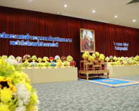 จังหวัดสุราษฎร์ธานีจัดรัฐพิธีวันที่ระลึกพระบาทสมเด็จพระพุทธย ... พารามิเตอร์รูปภาพ 1