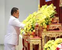 จังหวัดสุราษฎร์ธานีจัดรัฐพิธีวันที่ระลึกพระบาทสมเด็จพระพุทธย ... พารามิเตอร์รูปภาพ 4