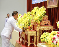 จังหวัดสุราษฎร์ธานีจัดรัฐพิธีวันที่ระลึกพระบาทสมเด็จพระพุทธย ... พารามิเตอร์รูปภาพ 15