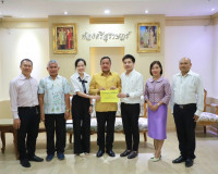 ผู้ว่าราชการจังหวัดสุราษฎร์ธานี เป็นตัวแทนรับมอบเงินสมทบโครง ... พารามิเตอร์รูปภาพ 4