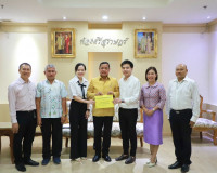 ผู้ว่าราชการจังหวัดสุราษฎร์ธานี เป็นตัวแทนรับมอบเงินสมทบโครง ... พารามิเตอร์รูปภาพ 7