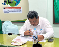 รองผู้ว่าราชการจังหวัดสุราษฎร์ธานี เป็นประธานการประชุมคัดเลื ... พารามิเตอร์รูปภาพ 2