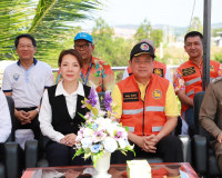 ผู้ว่าฯ สุราษฎร์ธานีเปิดศูนย์ปฏิบัติการป้องกันและลดอุบัติเหต ... พารามิเตอร์รูปภาพ 6