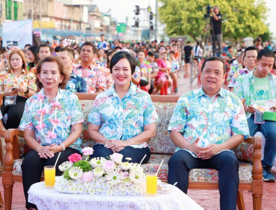 เทศบาลนครสุราษฎร์ธานีจัดกิจกรรม “เย็นทั่วหล้า มหาสงกรานต์ ปร ... พารามิเตอร์รูปภาพ 1