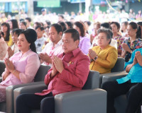 ผู้ว่าฯ สุราษฎร์ธานี นำพุทธศาสนิกชนทุกหมู่เหล่า ทำบุญตักบาตร ... พารามิเตอร์รูปภาพ 2