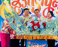จังหวัดสุราษฎร์ธานีเปิดงานประเพณีสงกรานต์ เย็นทั่วหล้า มหาสง ... พารามิเตอร์รูปภาพ 4