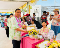 จังหวัดสุราษฎร์ธานีเปิดงานประเพณีสงกรานต์ เย็นทั่วหล้า มหาสง ... พารามิเตอร์รูปภาพ 15