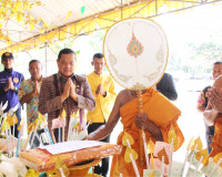 ผู้ว่าฯ สุราษฎร์ธานี ร่วมงานบุญทอดผ้าป่าสามัคคีเพื่อทำถนนคอน ... พารามิเตอร์รูปภาพ 17
