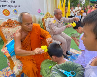 รองผู้ว่าราชการจังหวัดสุราษฎร์ธานี เป็นประธานในพิธีปลงผมบรรพ ... พารามิเตอร์รูปภาพ 10