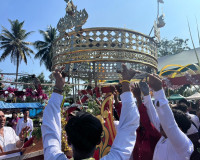 รองผู้ว่าราชการจังหวัดสุราษฎร์ธานี เป็นประธานงานพิธียกยอดพระ ... พารามิเตอร์รูปภาพ 7