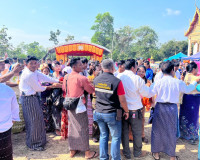 รองผู้ว่าราชการจังหวัดสุราษฎร์ธานี เป็นประธานงานพิธียกยอดพระ ... พารามิเตอร์รูปภาพ 8
