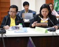 รองผู้ว่าราชการจังหวัดสุราษฎร์ธานี เป็นประธานในการประชุมการพ ... พารามิเตอร์รูปภาพ 4