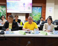 รองผู้ว่าราชการจังหวัดสุราษฎร์ธานี เป็นประธานในการประชุมการพ ... พารามิเตอร์รูปภาพ 5