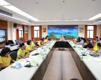 รองผู้ว่าราชการจังหวัดสุราษฎร์ธานี เป็นประธานในการประชุมการพ ... พารามิเตอร์รูปภาพ 8