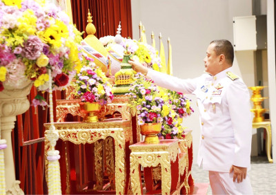 จังหวัดสุราษฎร์ธานีจัดพิธีรับพระราชทานพระบรมฉายาลักษณ์ พระบา ... พารามิเตอร์รูปภาพ 1