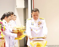 จังหวัดสุราษฎร์ธานีจัดพิธีรับพระราชทานพระบรมฉายาลักษณ์ พระบา ... พารามิเตอร์รูปภาพ 7