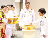 จังหวัดสุราษฎร์ธานีจัดพิธีรับพระราชทานพระบรมฉายาลักษณ์ พระบา ... พารามิเตอร์รูปภาพ 11