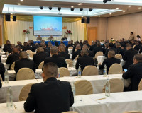 รองผู้ว่าราชการจังหวัดสุราษฎร์ธานี ให้การต้อรับ พลเรือตรี อภ ... พารามิเตอร์รูปภาพ 6