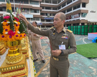 รองผู้ว่าราชการจังหวัดสุราษฎร์ธานี เป็นประธานในพิธีสักการะสิ ... พารามิเตอร์รูปภาพ 4