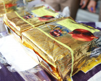 ผู้ว่าราชการจังหวัดสุราษฎร์ธานี นำทีมตำรวจ ป.ป.ส. แถลงผล &quot;ยุ ... พารามิเตอร์รูปภาพ 13