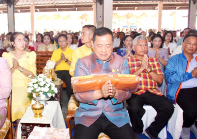 ผู้ว่าฯ สุราษฎร์ธานีนำพุทธศาสนิกชนนับพันคนร่วมงานบุญประเพณีว ... พารามิเตอร์รูปภาพ 1