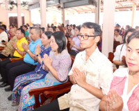 ผู้ว่าฯ สุราษฎร์ธานีนำพุทธศาสนิกชนนับพันคนร่วมงานบุญประเพณีว ... พารามิเตอร์รูปภาพ 6