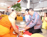 ผู้ว่าฯ สุราษฎร์ธานีนำพุทธศาสนิกชนนับพันคนร่วมงานบุญประเพณีว ... พารามิเตอร์รูปภาพ 10