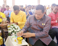 ผู้ว่าฯ สุราษฎร์ธานีนำพุทธศาสนิกชนนับพันคนร่วมงานบุญประเพณีว ... พารามิเตอร์รูปภาพ 13