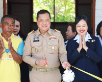 ผู้ว่าฯสุราษฎร์ธานี มอบบ้านตามโครงการ &quot;ซ่อมแซมบ้านผู้ยากไร้  ... พารามิเตอร์รูปภาพ 8