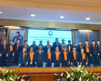 พระบาทสมเด็จพระเจ้าอยู่หัว ทรงพระกรุณาโปรดเกล้าโปรดกระหม่อมพ ... พารามิเตอร์รูปภาพ 4