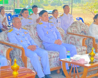 รองผู้ว่าราชการจังหวัดสุราษฎร์ธานี ร่วมพิธียกฐานศาลท้าวหิรัญ ... พารามิเตอร์รูปภาพ 2