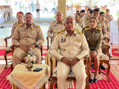 รองผู้ว่าราชการจังหวัดสุราษฎร์ธานี เป็นประธานในพิธีฉลองพระบั ... พารามิเตอร์รูปภาพ 1