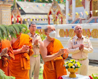 รองผู้ว่าราชการจังหวัดสุราษฎร์ธานี เป็นประธานในพิธีฉลองพระบั ... พารามิเตอร์รูปภาพ 4