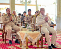 รองผู้ว่าราชการจังหวัดสุราษฎร์ธานี เป็นประธานในพิธีฉลองพระบั ... พารามิเตอร์รูปภาพ 9