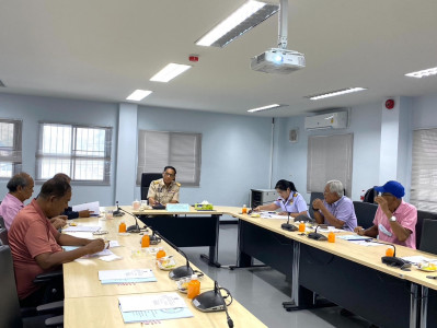 รองผู้ว่าราชการจังหวัดสุราษฎร์ธานี เป็นประธานในการประชุมคณะก ... พารามิเตอร์รูปภาพ 1