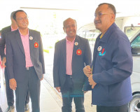 รองผู้ว่าราชการจังหวัดสุราษฎร์ธานี ให้การต้อนรับคณะอนุกรรมกา ... พารามิเตอร์รูปภาพ 2