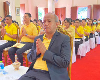 รองผู้ว่าราชการจังหวัดสุราษฎร์ธานี เป็นประธานในพิธีเจริญพระพ ... พารามิเตอร์รูปภาพ 1