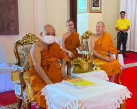 รองผู้ว่าราชการจังหวัดสุราษฎร์ธานี เป็นประธานในพิธีเจริญพระพ ... พารามิเตอร์รูปภาพ 4