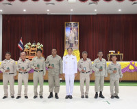 จังหวัดสุราษฎร์ธานีจัดพิธีรับพระราชทานเครื่องราชอิสริยาภรณ์  ... พารามิเตอร์รูปภาพ 10