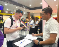 รองผู้ว่าราชการจังหวัดสุราษฎร์ธานี ร่วมต้อนรับเที่ยวบินปฐมฤก ... พารามิเตอร์รูปภาพ 4