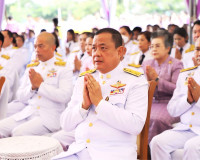 ผู้ว่าฯ สุราษฎร์ธานีนำประชาชนทุกหมูเหล่าร่วมพิธีทำบุญตักบาตร ... พารามิเตอร์รูปภาพ 2