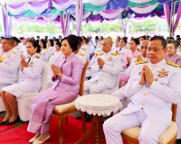 ผู้ว่าฯ สุราษฎร์ธานีนำประชาชนทุกหมูเหล่าร่วมพิธีทำบุญตักบาตร ... พารามิเตอร์รูปภาพ 10