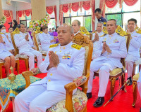 รองผู้ว่าราชการจังหวัดสุราษฎร์ธานี เป็นประธานในพิธีเจริญพระพ ... พารามิเตอร์รูปภาพ 1