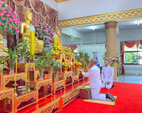 รองผู้ว่าราชการจังหวัดสุราษฎร์ธานี เป็นประธานในพิธีเจริญพระพ ... พารามิเตอร์รูปภาพ 7